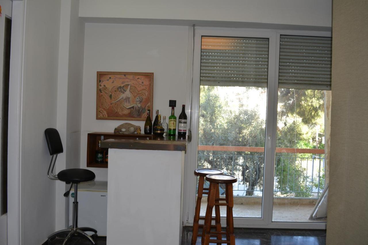 Spacious Apartment With Balconies, Ac, King Bed, Near Dt And Transports Atény Exteriér fotografie